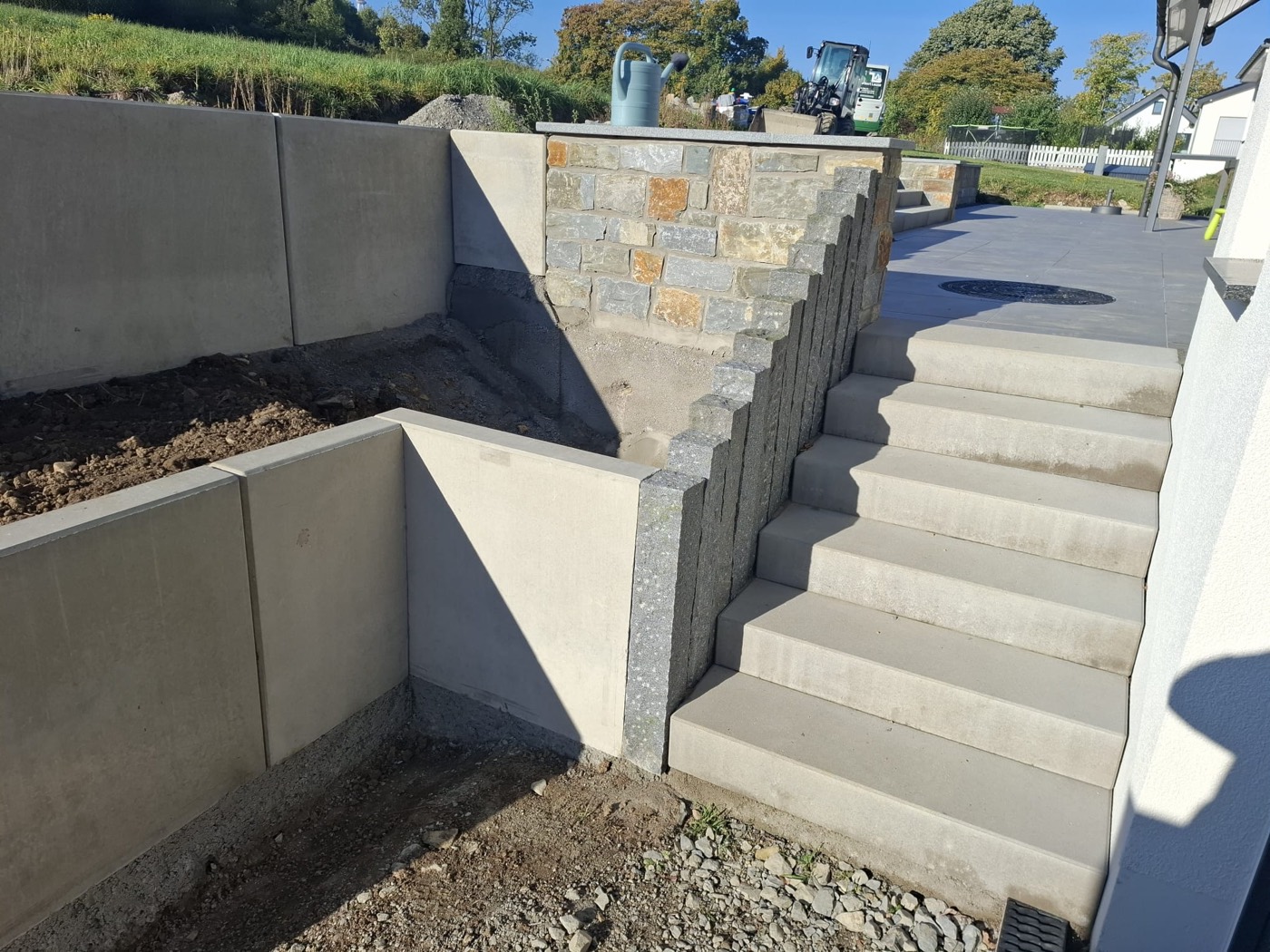 Treppe & Stützmauer — Lause Baggerarbeiten