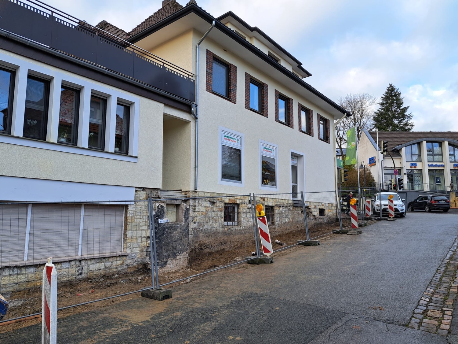 Natursteinmauer — Lause Baggerarbeiten